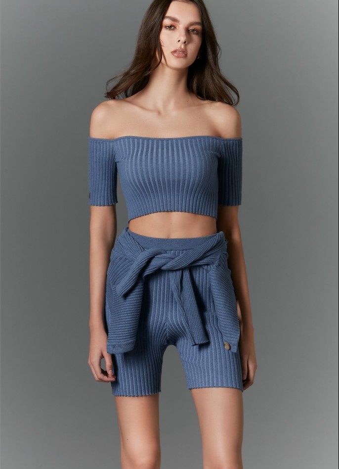 RIBBED KNIT CROP CARDIGAN - BLUE JEANS